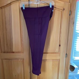 Senita Athletics Wine Colored 7/8 leggings
